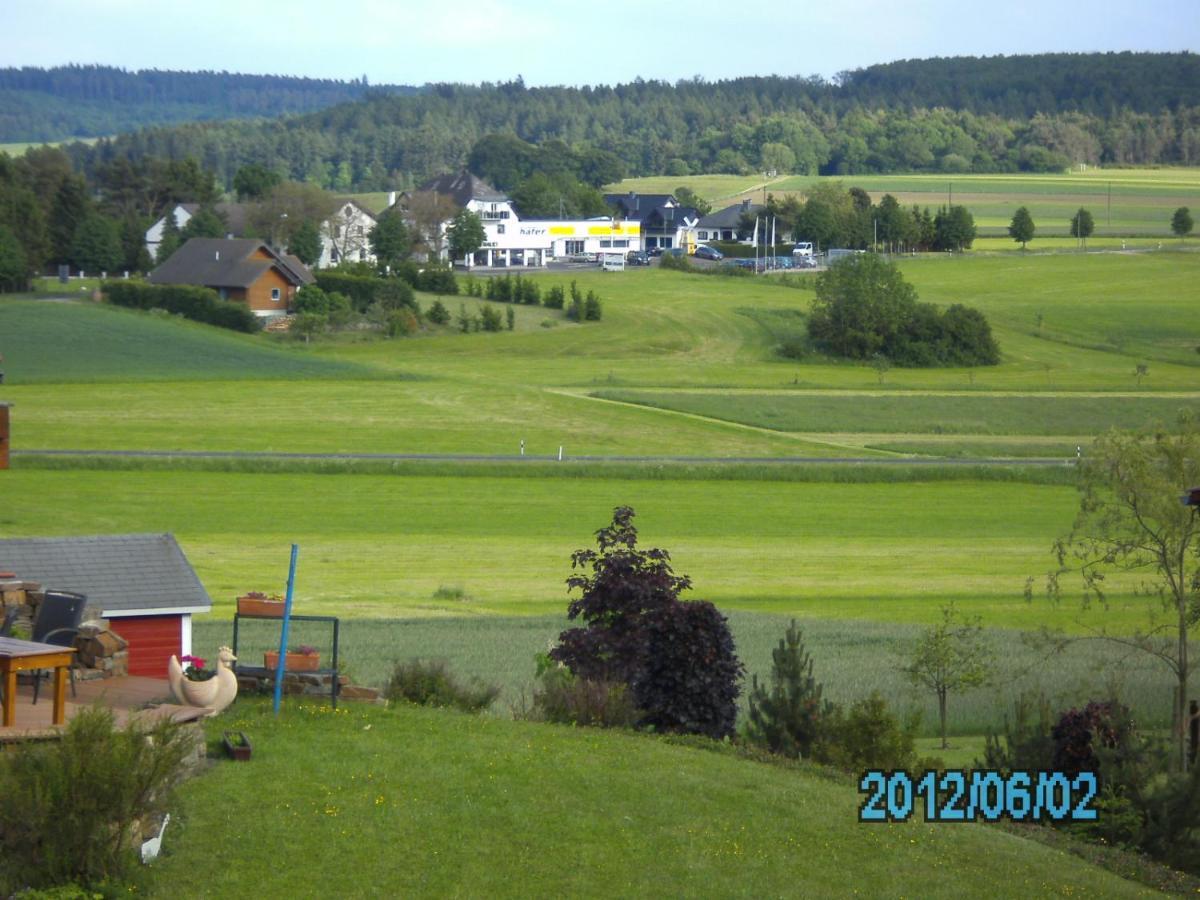 Ferienhaus - Vakantiehuis, Ferienwohnung, 100 Qm, Rollmann, 54578 Nohn, Eifel- Nuerburgring Nohn  Zewnętrze zdjęcie